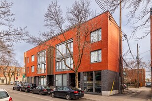 5333-5339 De Bordeaux St in Montréal, QC - Building Photo