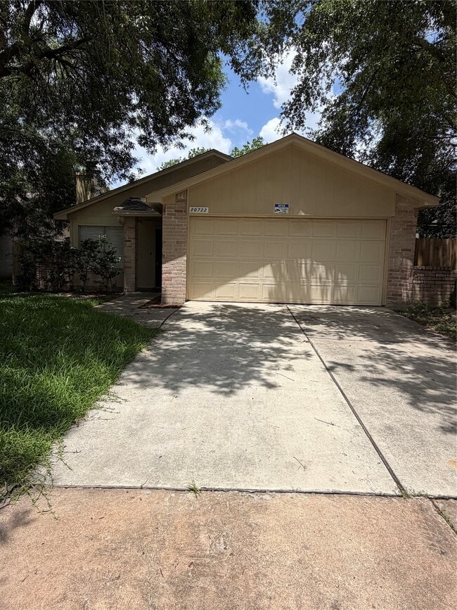 property at 10722 Highland Woods Dr