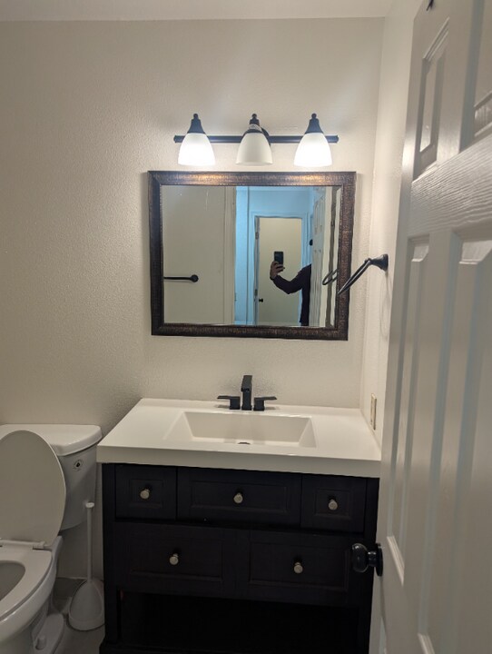 710 S Weed Blvd in Weed, CA - Building Photo