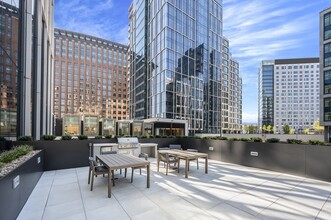 133 Seaport Blvd, Unit 2105 in Boston, MA - Building Photo - Building Photo