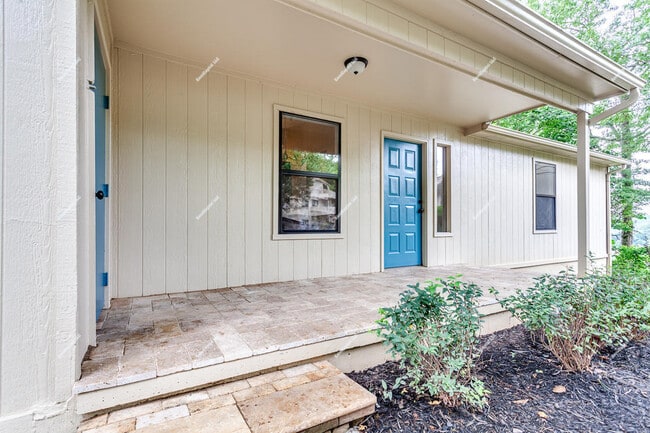 8500 Olde Colony Trl, Unit 34 in Knoxville, TN - Foto de edificio - Building Photo