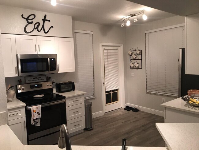 909 Belmont Pl-Unit -909 in Boynton Beach, FL - Building Photo - Building Photo