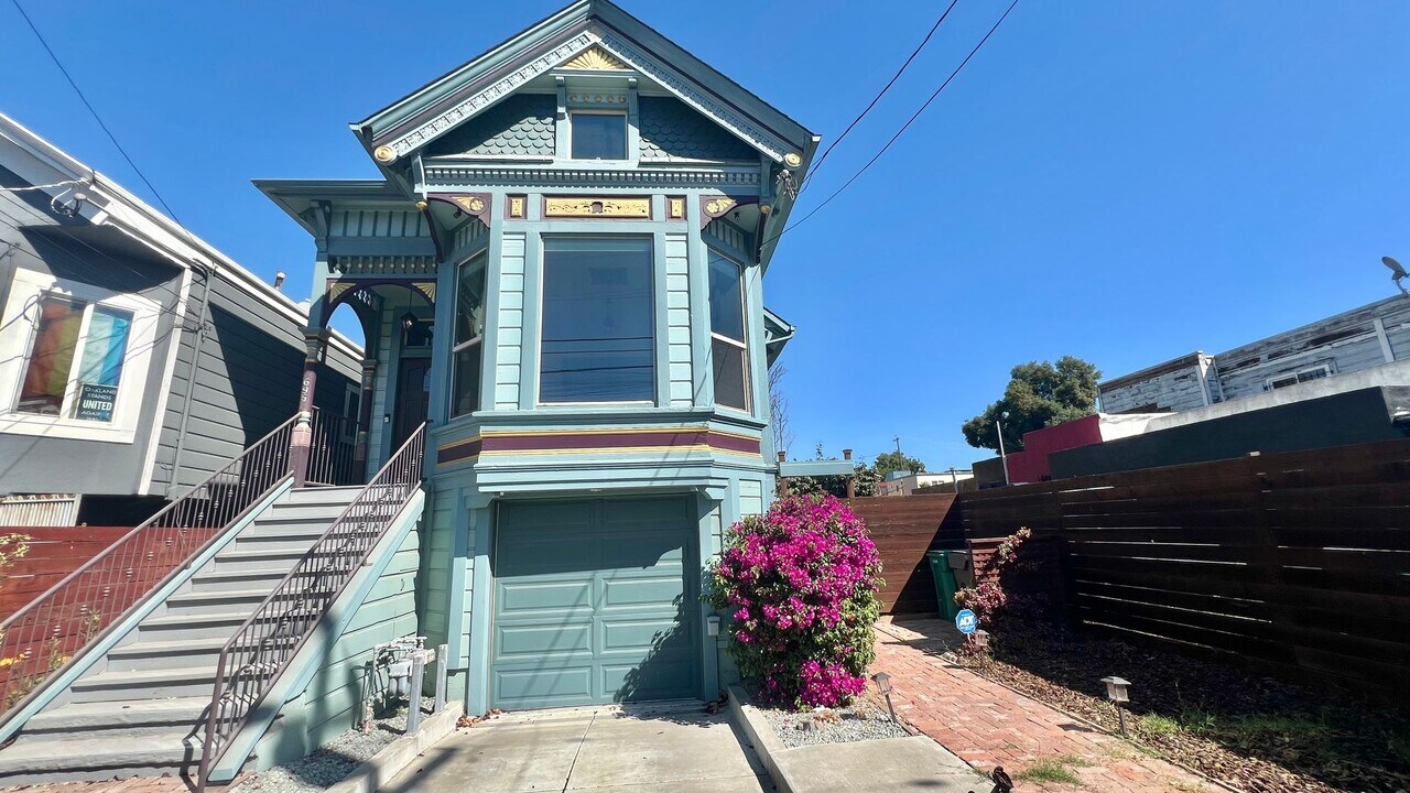696 29th St in Oakland, CA - Building Photo
