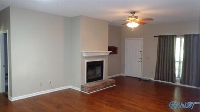 718 Wynsom Dr SE in Huntsville, AL - Building Photo - Building Photo