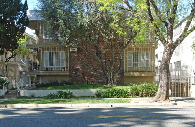 229 Wilson Ave in Pasadena, CA - Building Photo - Building Photo