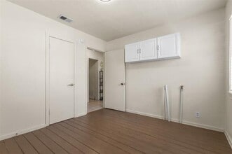2329 McAdams Ave in Dallas, TX - Building Photo - Building Photo