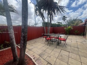 11720 SW 103rd Ln in Miami, FL - Building Photo - Building Photo