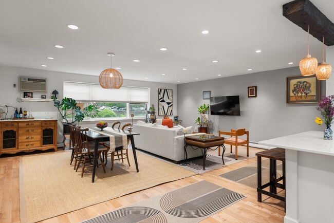 property at 48 Llanfair Rd