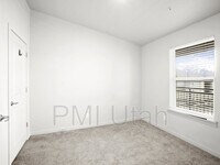 1700 Sandhill Rd photo'