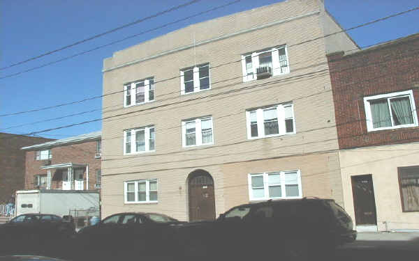 359 Walker St in Fairview, NJ - Building Photo - Building Photo