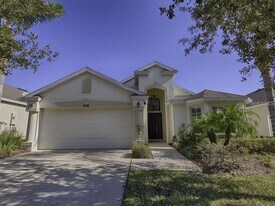 321 Henley Cir in Davenport, FL - Building Photo