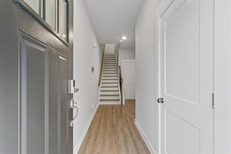 2030 Main St NW in Atlanta, GA - Building Photo - Building Photo