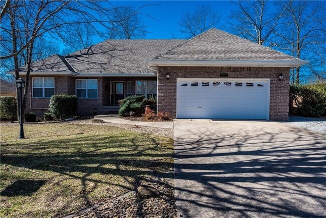 property at 8 Morganshire Dr