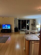 435 S Gulfstream Ave in Sarasota, FL - Building Photo - Building Photo