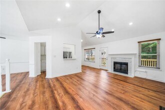 535 Durham Ridge Dr NW in Lilburn, GA - Building Photo - Building Photo
