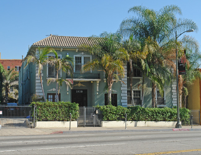 1830 N Cahuenga Blvd in Los Angeles, CA - Building Photo - Building Photo