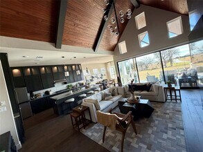 217 Northcrest Dr in Liberty Hill, TX - Building Photo - Building Photo