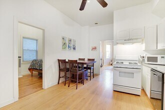 3304 N Hamilton Ave in Chicago, IL - Building Photo - Building Photo