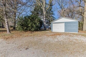 112 Brady Ln in Urbana, IL - Building Photo - Building Photo