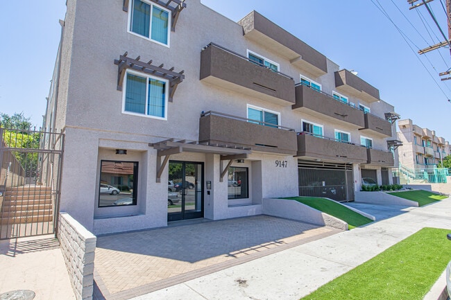 Van Nuys Apartments