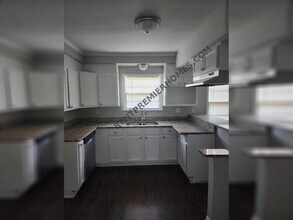 2413 Hillview Dr in Fort Worth, TX - Building Photo - Building Photo