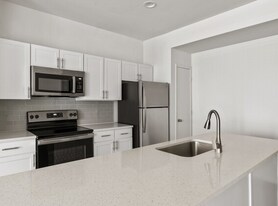 5725 Martin Rd in Plano, TX - Building Photo