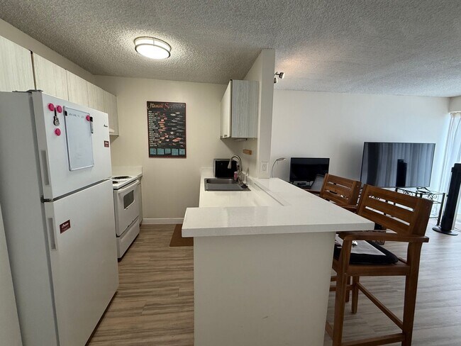 725 Piikoi St in Honolulu, HI - Building Photo - Building Photo