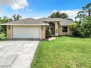 1726 Trafalgar Pkwy in Cape Coral, FL - Building Photo - Building Photo