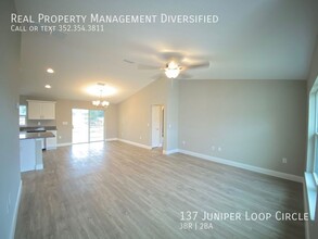 137 Juniper Loop Cir in Ocala, FL - Building Photo - Building Photo