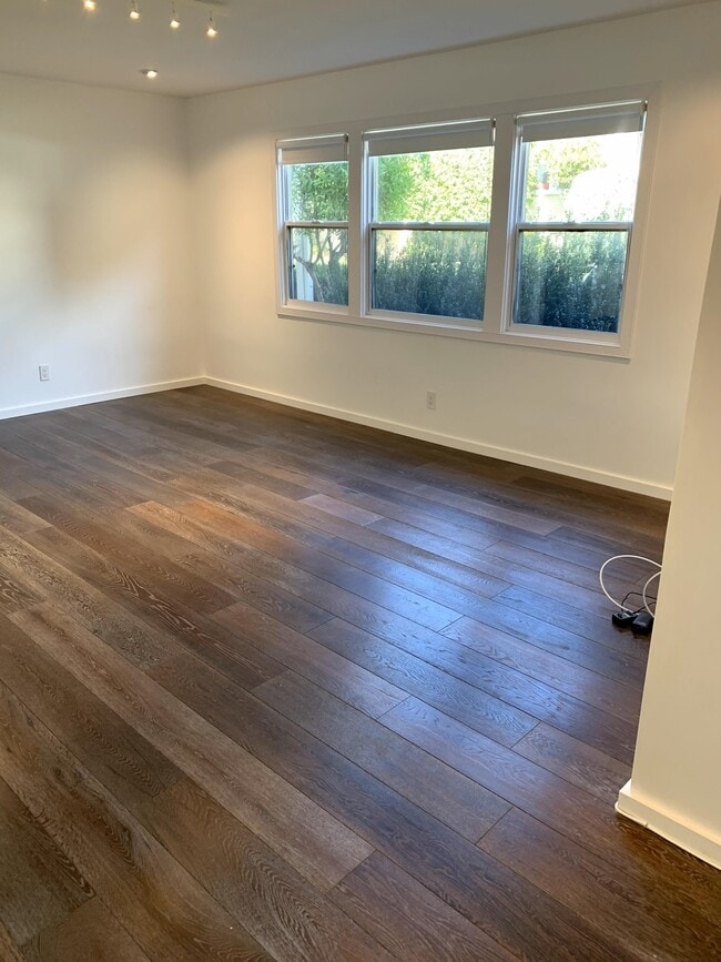 1201 Bay St, Unit A in Santa Monica, CA - Building Photo - Building Photo