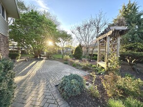1712 E Maya Ln in Mount Prospect, IL - Building Photo - Building Photo