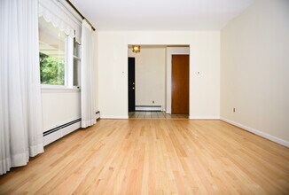 8814 Kentucky Ave in La Plata, MD - Building Photo - Building Photo
