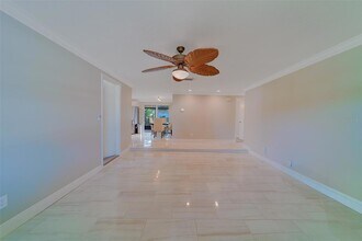 10451 119th St in Largo, FL - Foto de edificio - Building Photo