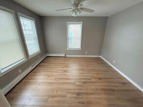 100 Green St in Biddeford, ME - Foto de edificio - Building Photo