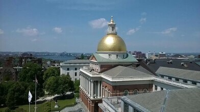 21 Beacon St, Unit 2D in Boston, MA - Building Photo - Building Photo