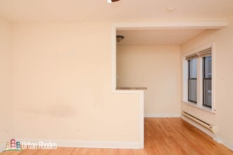 2832 N Orchard St, Unit M09B in Chicago, IL - Building Photo - Building Photo