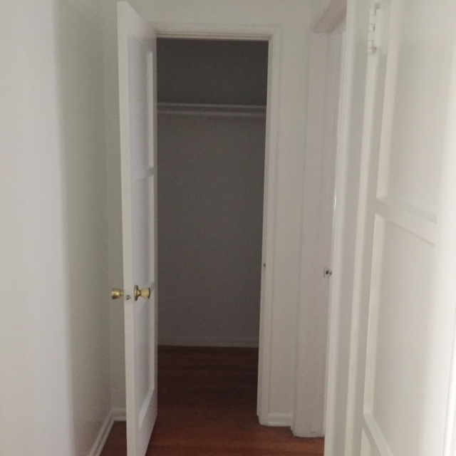 4422 Clinton St, Unit ArtDeco 1 Bedroom Apt. in Los Angeles, CA - Foto de edificio - Building Photo