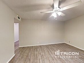 3221 Edgebrook Dr in Mesquite, TX - Building Photo - Building Photo