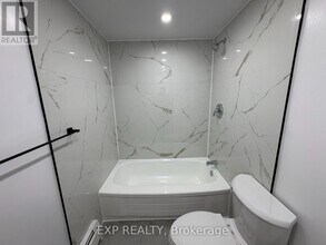 6287 O'Neil St in Niagara Falls, ON - Building Photo - Building Photo