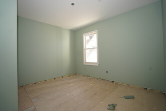 38 Lockwood Ave in Stamford, CT - Building Photo - Building Photo