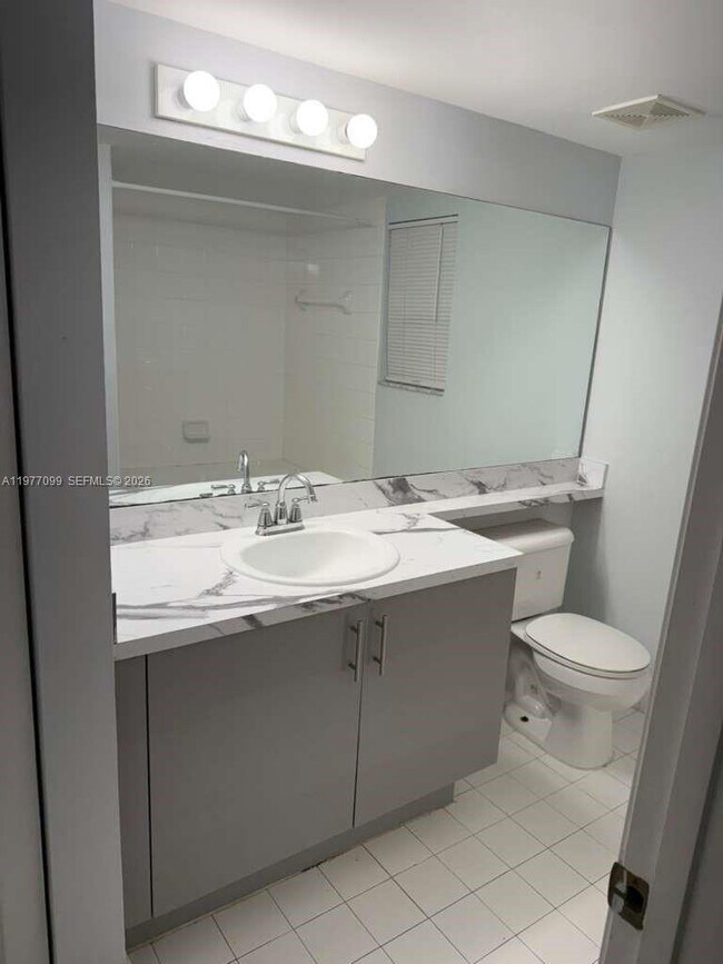 677 SW 111th Ave in Pembroke Pines, FL - Building Photo - Building Photo
