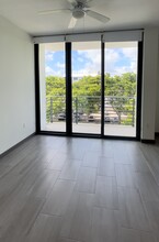 640 NE 62nd St, Unit S4 in Miami, FL - Building Photo - Building Photo