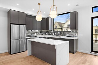 219 Jane St in Weehawken, NJ - Building Photo - Building Photo