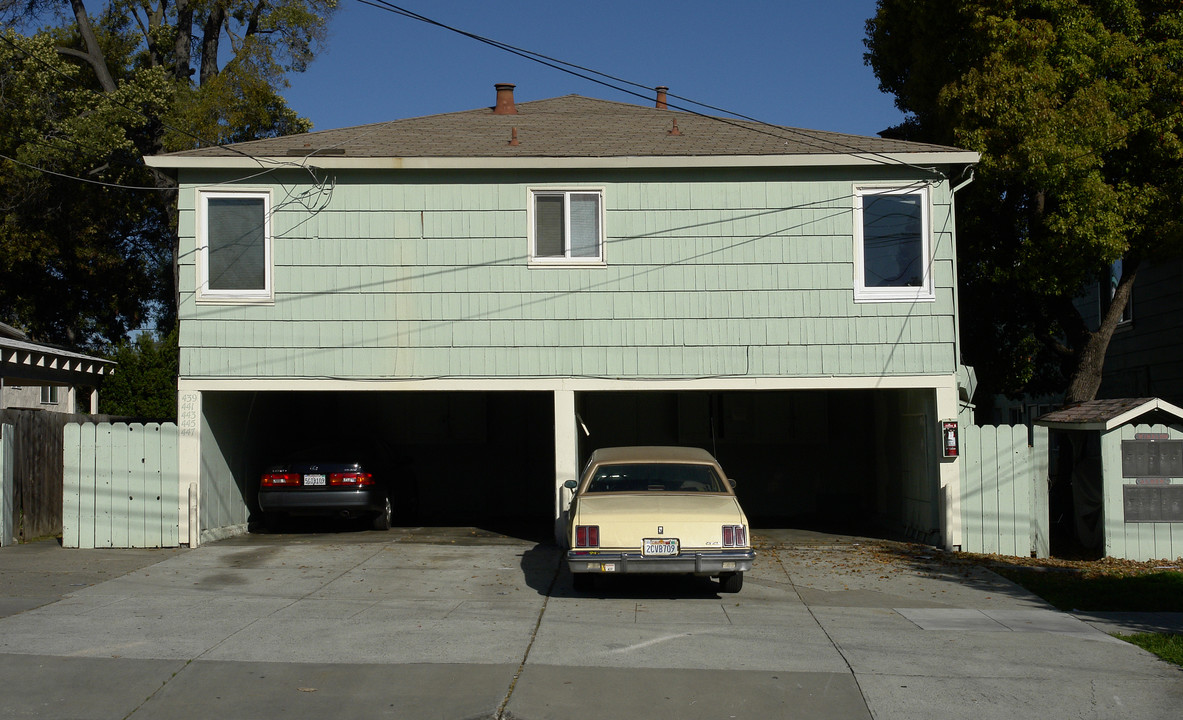 439 Alden St in Redwood City, CA - Foto de edificio