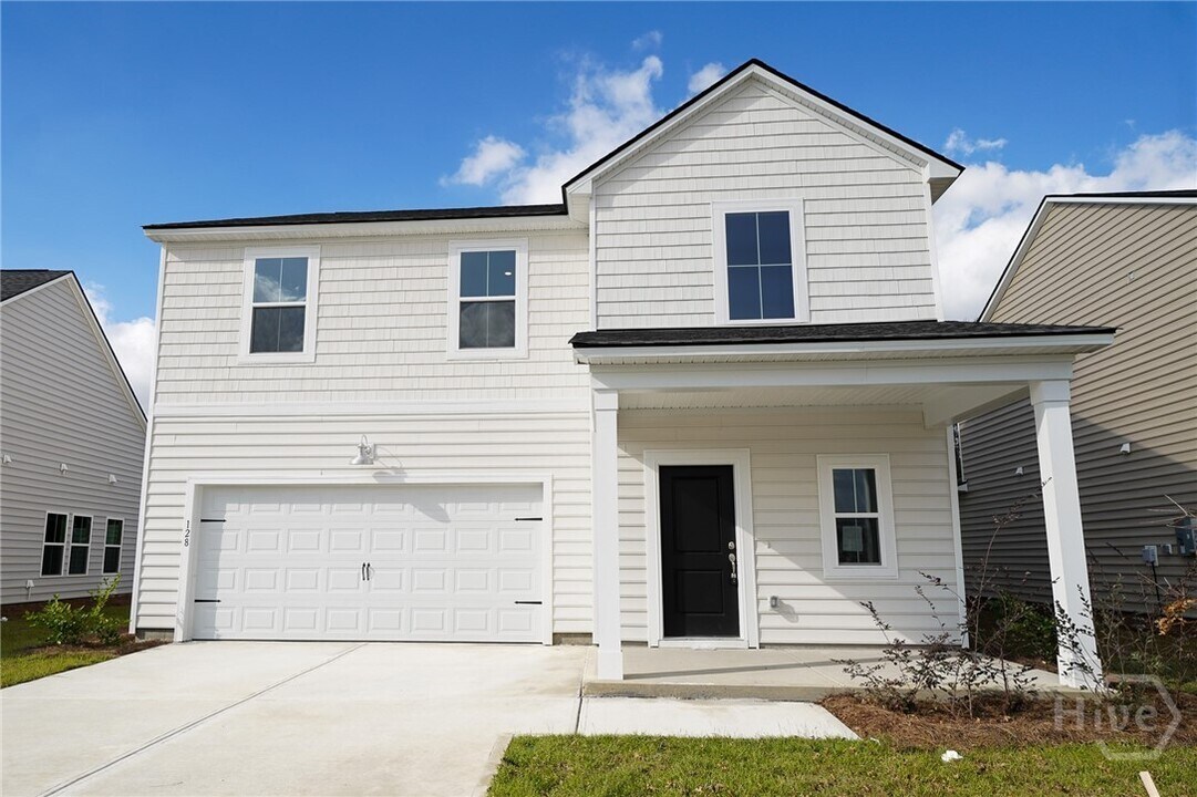 128 Amethyst Dr in Bloomingdale, GA - Building Photo