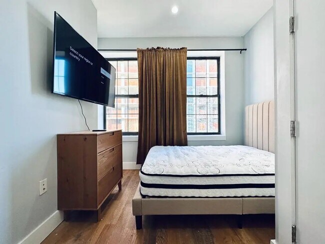 Furnished room/NOT APARTMENT in Brooklyn, NY - Building Photo - Building Photo