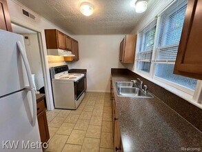624 Montrose Ave in Royal Oak, MI - Building Photo - Building Photo