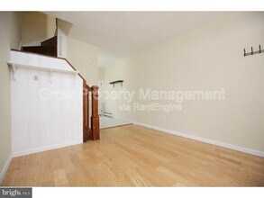 2416 Manning St in Philadelphia, PA - Building Photo - Building Photo
