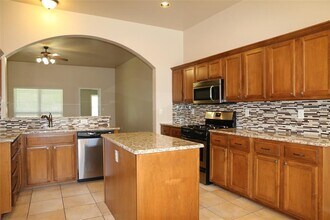 905 Renita Way in Moore, OK - Building Photo - Building Photo
