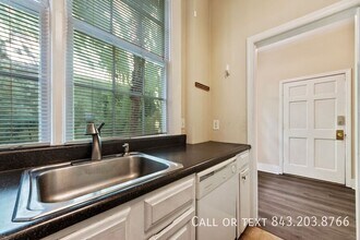 75 Society St in Charleston, SC - Building Photo - Building Photo